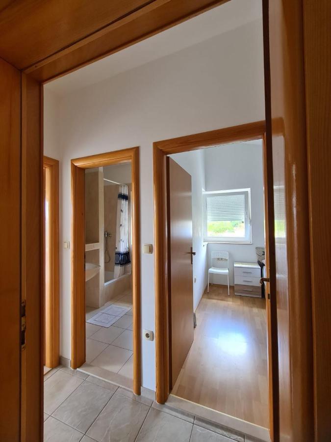 Oasis Of Peace Apartment Omis Ngoại thất bức ảnh