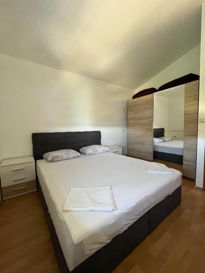 Oasis Of Peace Apartment Omis Ngoại thất bức ảnh