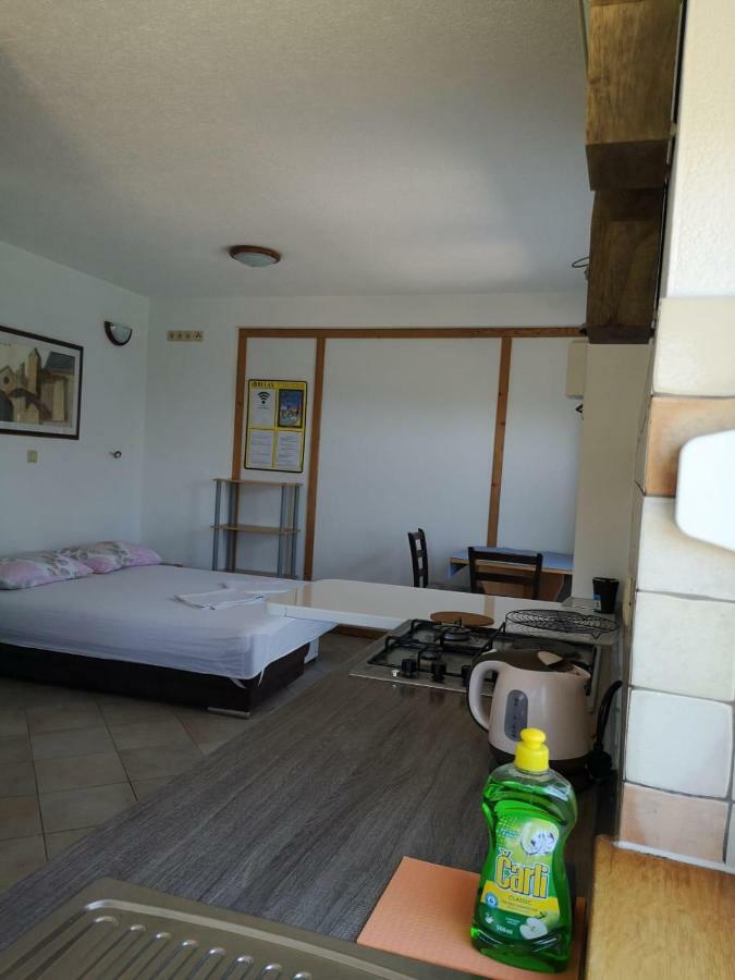 Oasis Of Peace Apartment Omis Ngoại thất bức ảnh