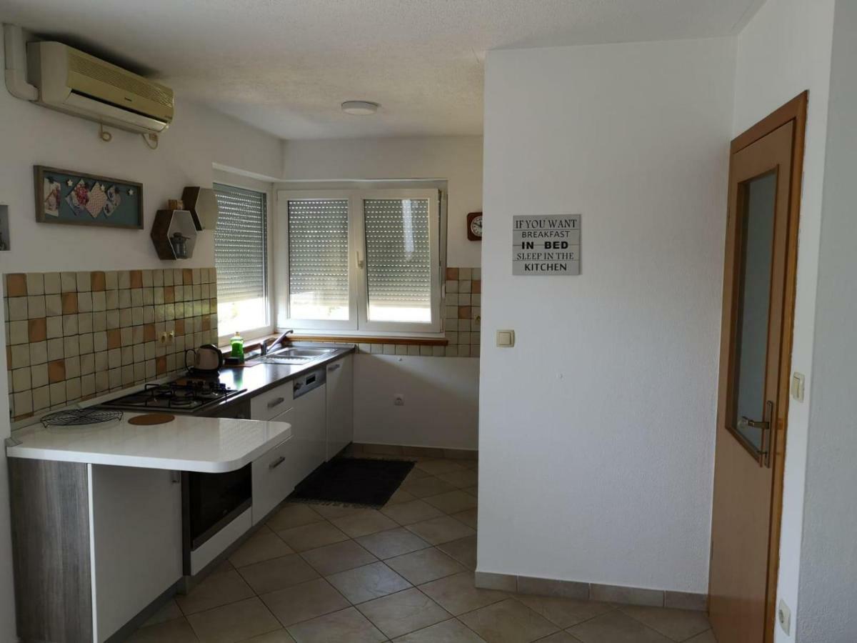 Oasis Of Peace Apartment Omis Ngoại thất bức ảnh