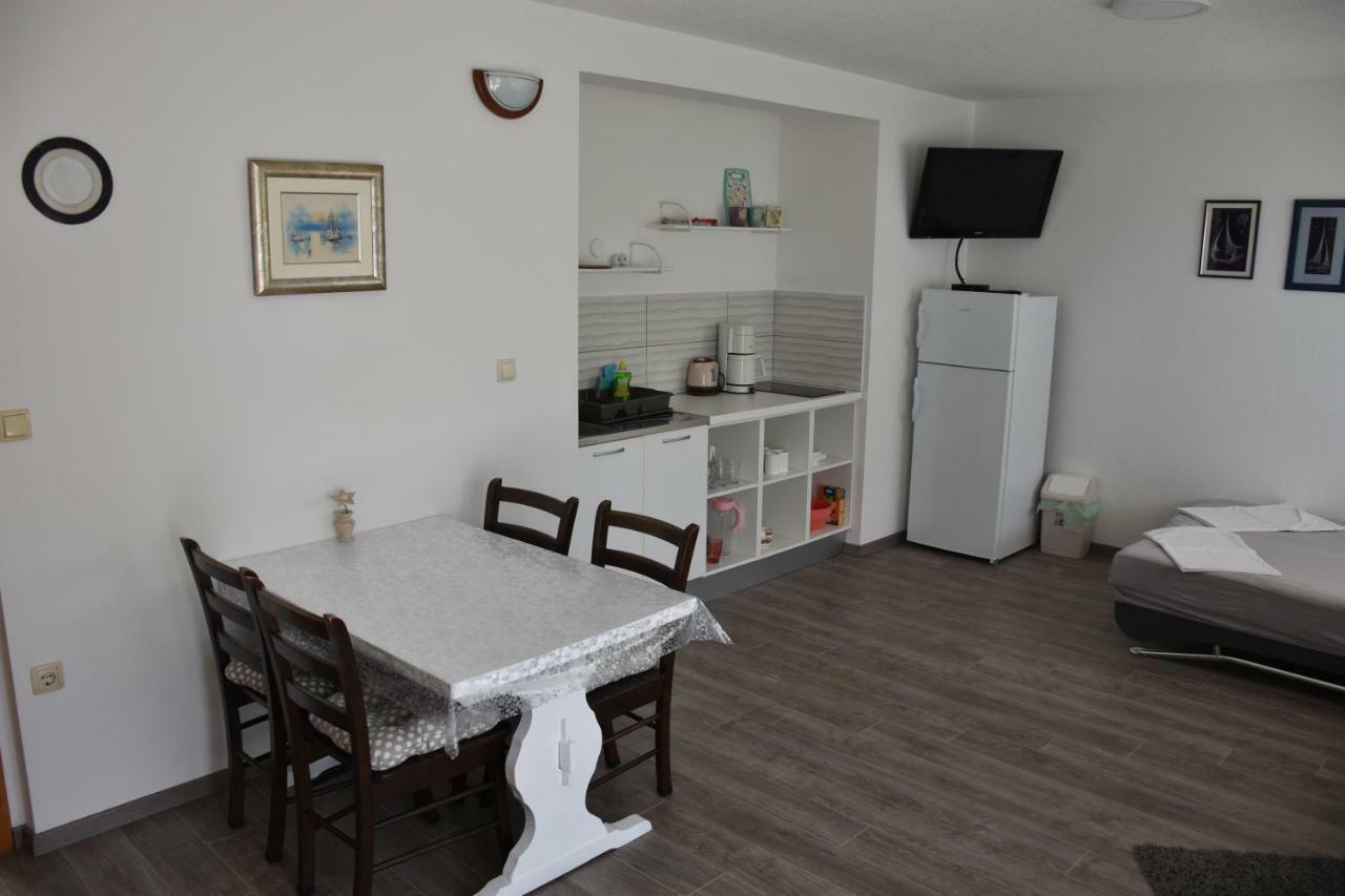 Oasis Of Peace Apartment Omis Ngoại thất bức ảnh
